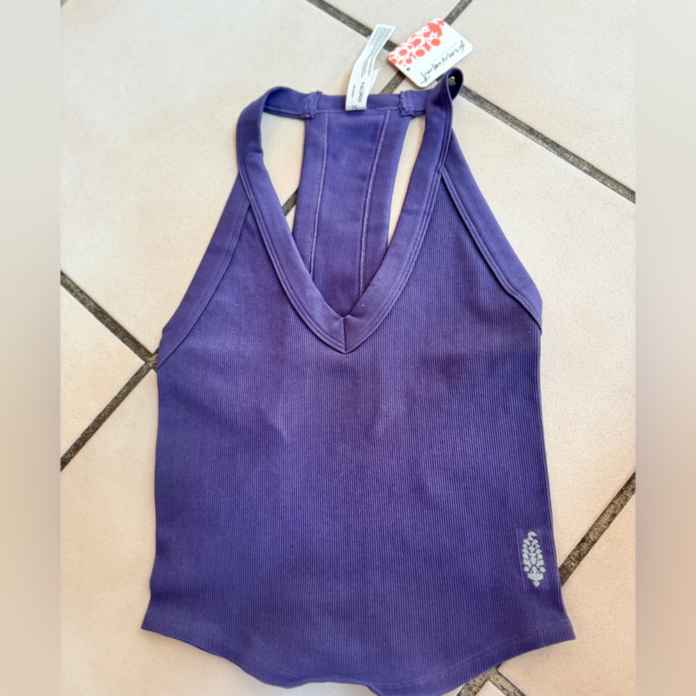 Free People Movement purple tank top. It's a versatile and sheik fit! NWT XS